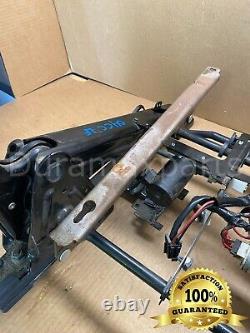 03-06 Chevy Silverado/GMC Sierra Crew Cab LF SEAT TRACK FRAME w Motor