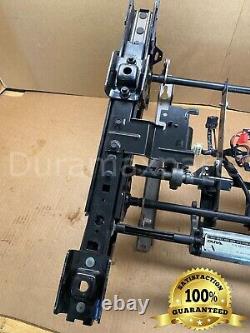 03-06 Chevy Silverado/GMC Sierra Crew Cab LF SEAT TRACK FRAME w Motor
