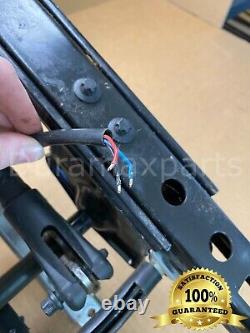 03-06 Chevy Silverado/GMC Sierra Crew Cab LF SEAT TRACK FRAME w Motor