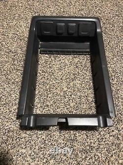 14-18 SIERRA Silverado Crew Front Floor Console Trim Panel USB 120v Outlet