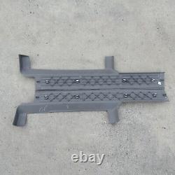 1999-2006 LH RH Front Door Sill Plate Silverado Sierra Avalanche kick sill Gray