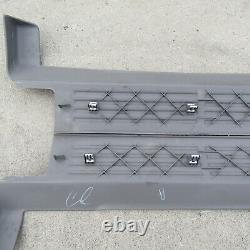 1999-2006 LH RH Front Door Sill Plate Silverado Sierra Avalanche kick sill Gray