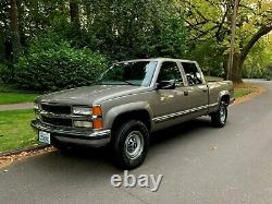 2000 Chevrolet Silverado 2500 LS 4X4 Crew Cab