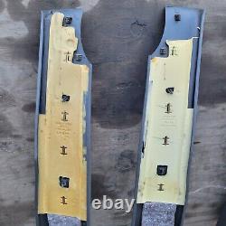 2003-07 Silverado Sierra CLASSIC Crew Cab B/C Pillar Trim Panel LH RH SET