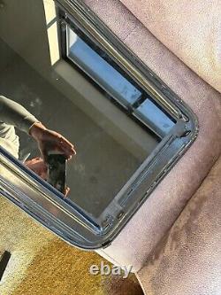 2007-2013 Chevy Silverado GMC Sierra CREW Cab Sun Roof Sunroof Window Glass OEM