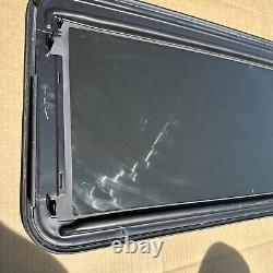 2007-2013 Chevy Silverado GMC Sierra CREW Cab Sun Roof Sunroof Window Glass OEM