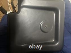2014-2018 Silverado Sierra Crew Cab Kicker 200 Watt Subwoofer Kit 19303118 USED