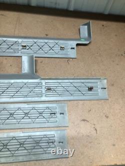 99-06 Front Rear Door Sill Plate Silverado Sierra Avalanche Sill Trim Crew #4