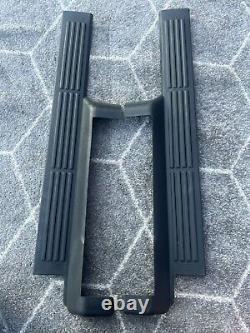 99-06 LH RH Front Door Sill Plate Silverado Sierra Avalanche kick sill DARK GREY