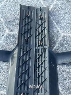 99-06 LH RH Front Door Sill Plate Silverado Sierra Avalanche kick sill DARK GREY