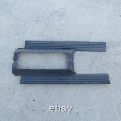 99-06 LH RH Front Door Sill Plate Silverado Sierra Avalanche kick sill Dark Gray