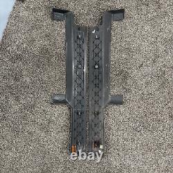 99-06 LH RH Front Door Sill Plate Silverado Sierra Avalanche kick sill Dark Gray