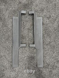 99-06 LH RH Front Door Sill Plate Silverado Sierra Avalanche kick sill Gray
