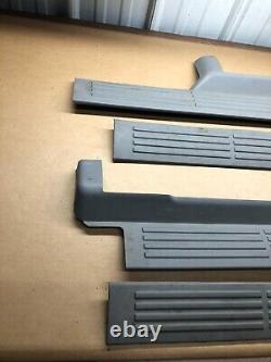 99-06 LH RH Front Rear Door Sill Plate Crew Silverado Sierra Avalanche GREY set