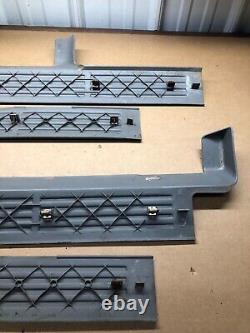 99-06 LH RH Front Rear Door Sill Plate Crew Silverado Sierra Avalanche GREY set