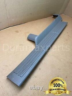 99-07 Chev Silverado/GMC Sierra Crew CB LF DOOR SILL TRIM PLATE DK GRAY 10359433