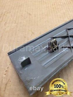 99-07 Chev Silverado/GMC Sierra Crew Cab LF DOOR SILL TRIM PLATE Pewter 10359433