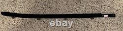 NEW OEM GM LEFT REAR DOOR BELT Molding 14-18 Silverado Sierra Crew Cab 23227174